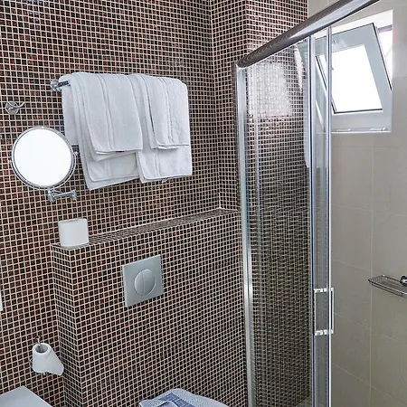 Troulis Szálloda